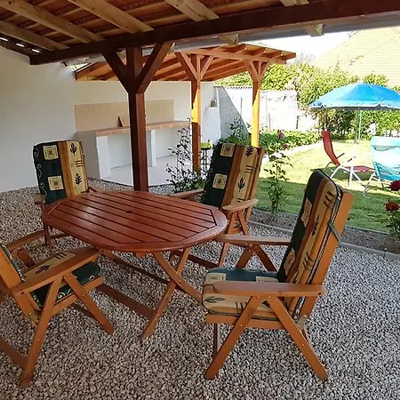 Apartment Nora Heviz