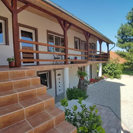 Nora Апартаменты Хевиз