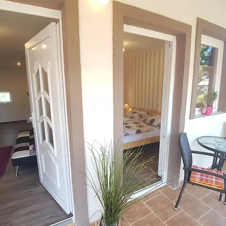 Nora Apartment *