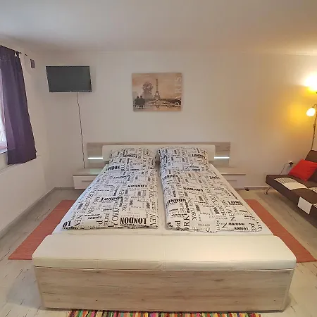 Nora Apartment *